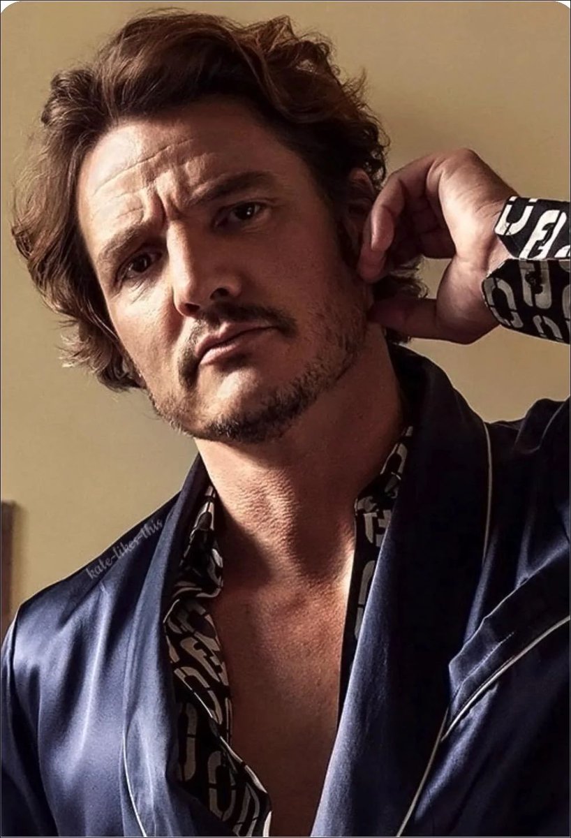 LaTissaMiller's tweet photo. Happy birthday to this ray of sunshine!! I know I've already said it but it's his day & I love him so I will give him all the love & birthday wishes because he deserves it! We love you Pedro! #Happy48thPedroPascal #welovepedropascal #heisawesome https://t.co/FKxLk7cKgN