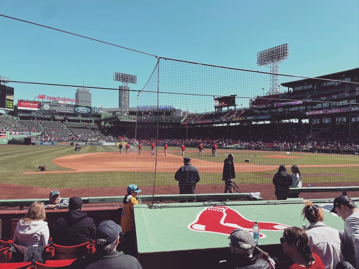 TravisThomasExp's tweet photo. Sports In This City Right Now Are Next Level! God Really Took His Time When He Made #fenwaypark⚾️ I’m Just Thankful To Be Able To Appreciate It! #travisthomasexperience #boston #letsgocam #letsgocolt https://t.co/pijRi6mIrE