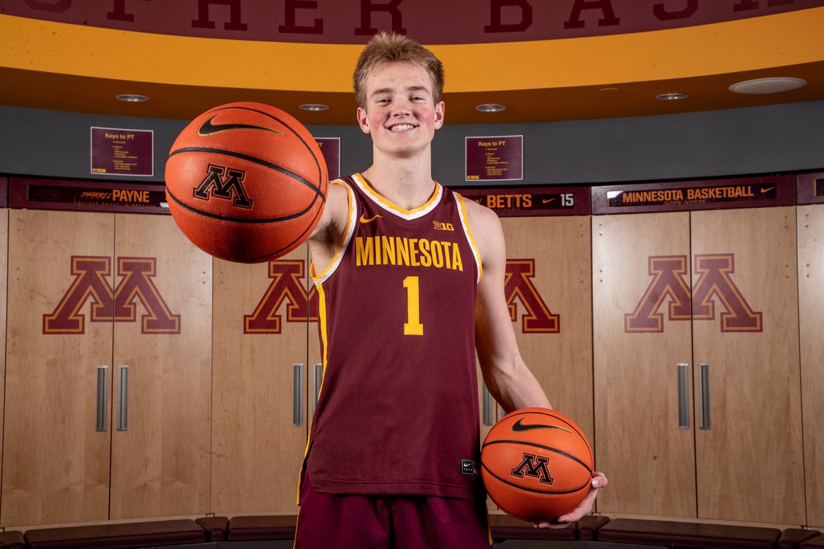 GraysonGrove5's tweet image. After a great unofficial visit with Coach Dave Thorson and Coach Ben Johnson, I am excited to announce that I have received an offer from the University of Minnesota! Thank you @GrindersWinDT , @CoachBenJohnson and staff! @CoachWilliamsMN @JayD1Minnesota @CoachBCMN @adidasD1MN