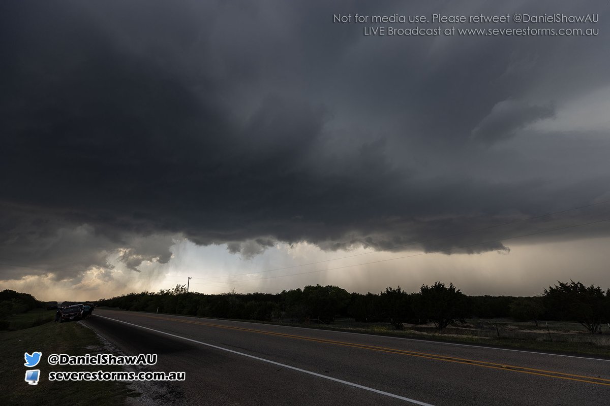 Daniel Shaw on Twitter "Looking into the rotating updraft on the
