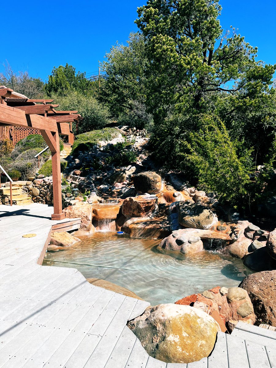 amey_smith3's tweet photo. Our first bed and breakfast together celebrating our 1 year engagement @EarpInSeattle ❤️💍❤️💍 IT WAS AWESOME 🥰☀️🥰☀️🥰☀️ #Sedona #BedAndBreakfast #OurFirst #WhatAView https://t.co/oLGkvV2O2v