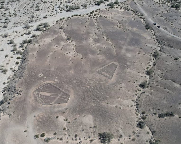 WWolfProd's tweet photo. #Geoglyphs in #America? #BlytheIntaglios in the #ColoradoDesert in #California has got em…In the #Phoenix area soon. If you know #unknownspots or sites that need attention, let me know! If I film a site u suggest I’ll shout out your social, business or favorite charity! #ancient https://t.co/KG0nkcQAeE