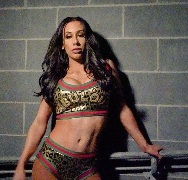 WhiteGirlKimber's tweet photo. Wrestlemania was great!! https://t.co/ytjwmZnuaT