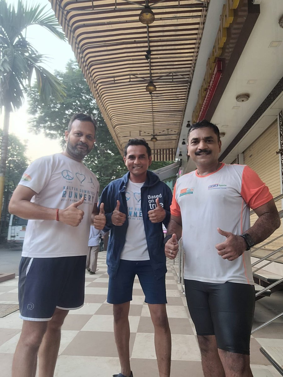 brijesh337's tweet photo. #trainningtogether #KDRIANS #kdrrise #kdrr #kalyandombivalirunner #imkdr #Love #peace #Run #mumbairoadrunners #runforfun #runeveryday #runtoburn #run2fit #Fintness #Brooks #TMM #Marathon #running #MRR #Run4Fun #brooksrunningindia #sparxrunningshoes #Sparx_Shoes #Campus_Shoes https://t.co/MOBolrwGbt