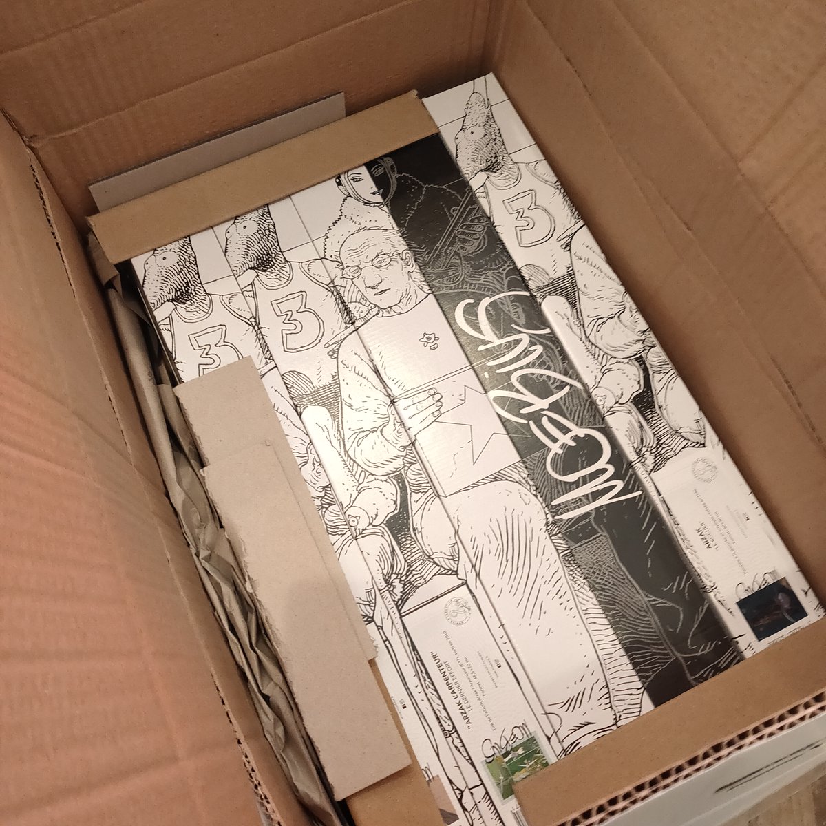 m_petitrenard's tweet photo. メビウスのポスターと「40 Days dans le désert B（B砂漠の40日間 / 2022年版）」が再入荷しました！
BASEを更新しました✨
https://t.co/MbGwpHG77E https://t.co/lftA6FaYlE
