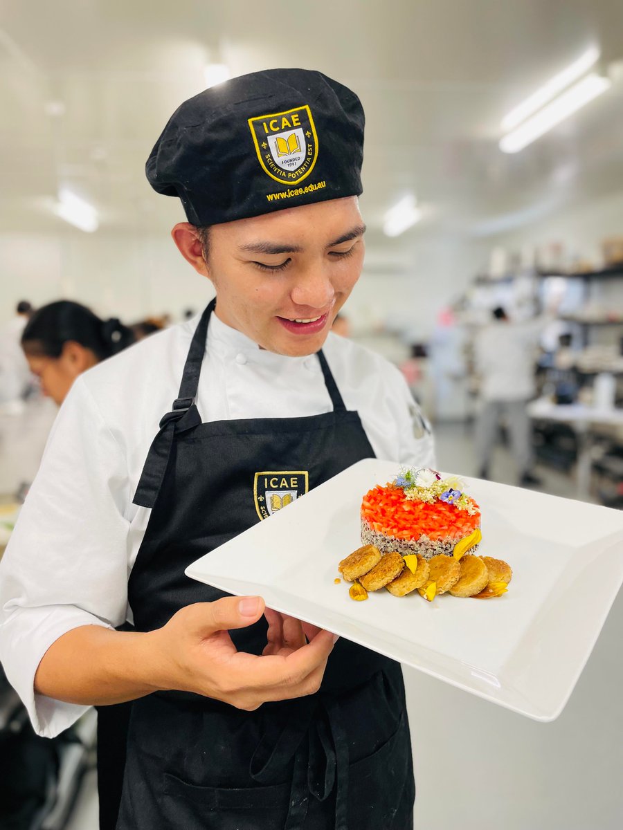 ICAEAustralia's tweet photo. ICAE Commercial Cookery students are taking their skills to the next level as they prepare to enter the workforce! 
We proudly support our students as they pursue their dreams and look forward to seeing them thrive in their future careers!
#CertIIICommercialCookery
#LifeInICAE https://t.co/OXbuyLh2OF