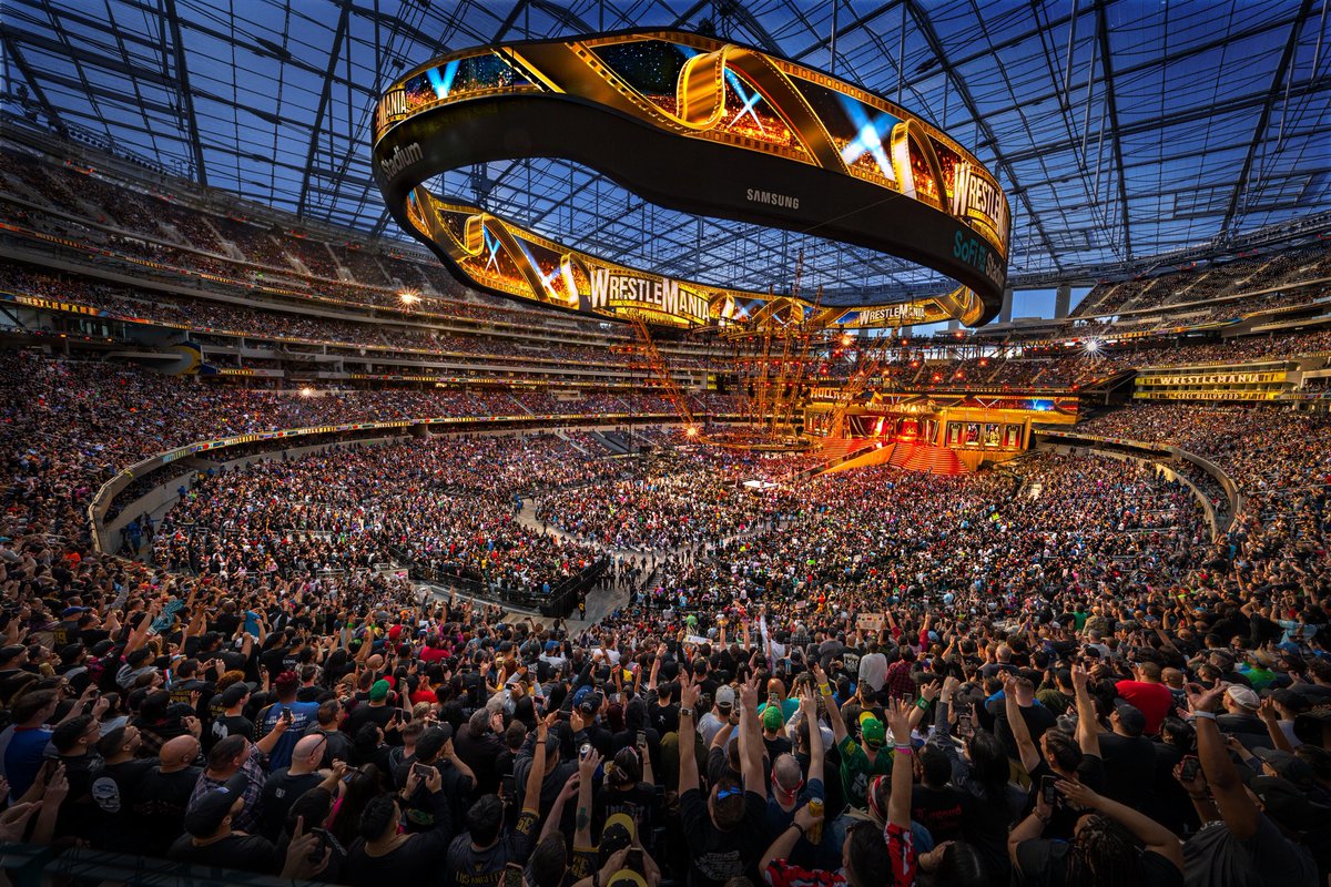 The @WWE is our new Undisputed Attendance Champion 🏆 #WrestleMania sets a new live-attendance record with 161,892 fans over the course of two extraordinary nights at #SoFiStadium!