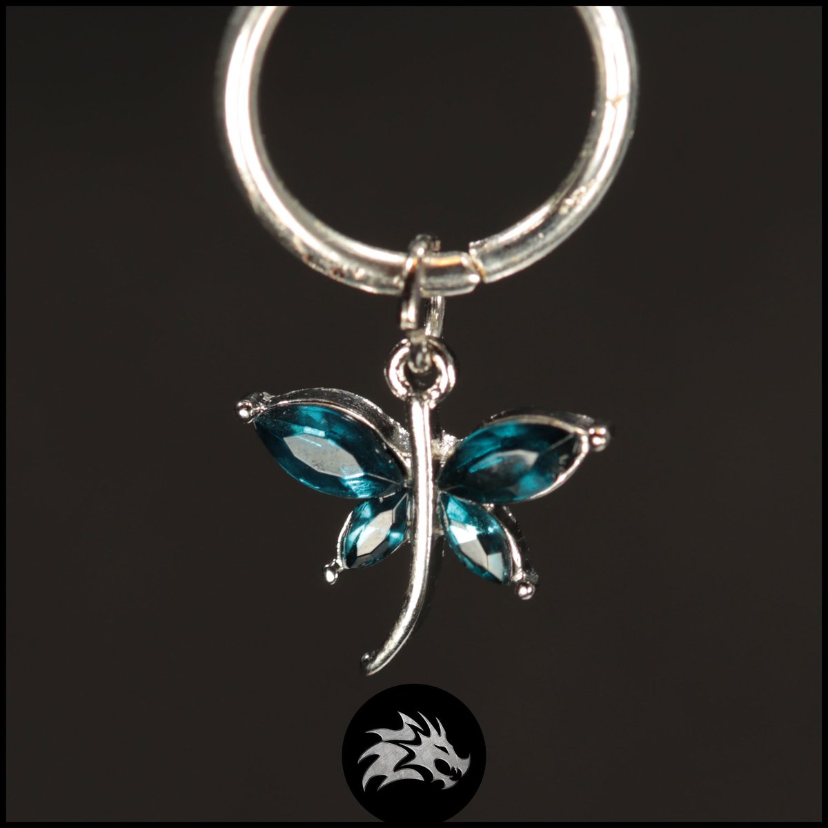 akaIronDragon's tweet photo. Just got a custom order for knitting stitch markers! Cute little dragonflies (or butterflies, whatever you like).
#yarn #StitchMarkers #ProgressKeepers #dragonflies #butterflies https://t.co/6QHkEem0ti