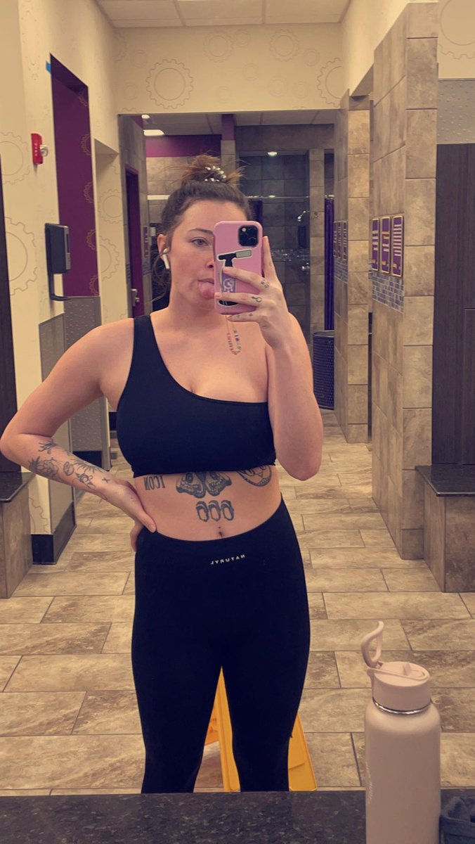 Michaellynzee's tweet photo. https://t.co/llG75Kxule ✨ got that onlyfans for the low rn ✨🎉 😚 https://t.co/23WJFY92SW