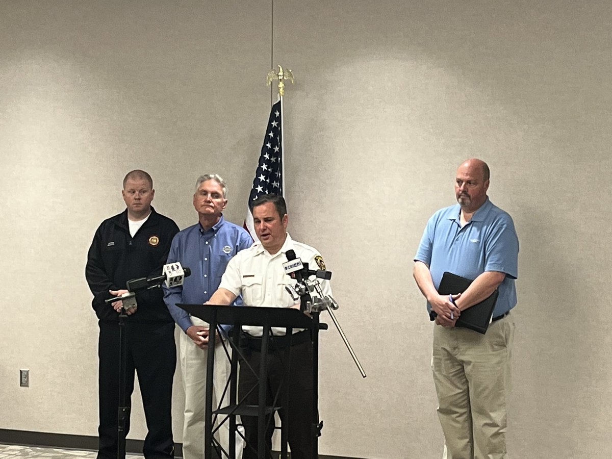 Shelby County Sheriff’s Office Chief Deputy Clay Hammac held a press conference this evening in regards to a medical helicopter crash that happened around 5:20 p.m. on County Road 43 in Chelsea. 
Two of the three people on board have been confirmed dead.