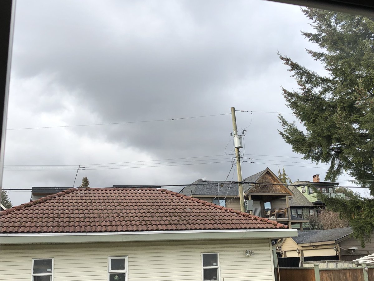 JanMalcolm67's tweet photo. Today’s #roompic is again some ugly looking grey clouds. Rain coming?
One more week before I can start walking 🤞 and then I won’t be stuck staring out this window all day!! https://t.co/lVP5Xt9f4E