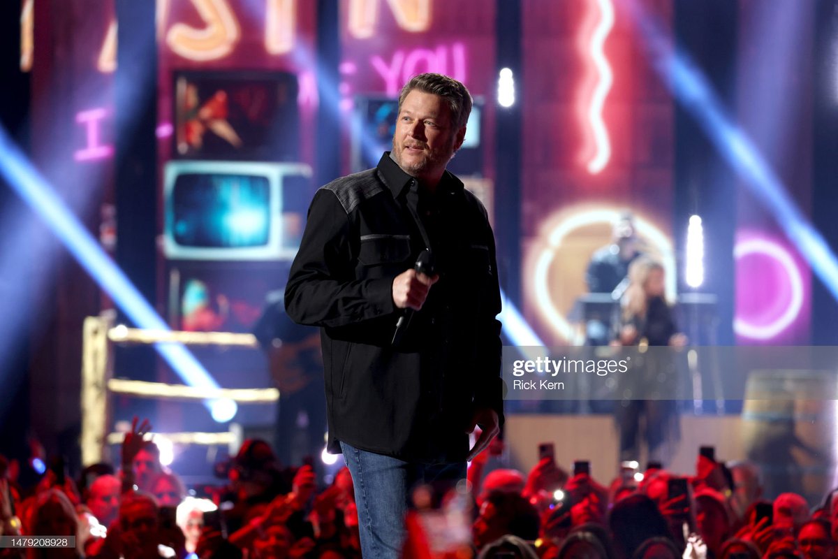 Blake Shelton at the 2023 CMT Music Awards at Moody Center in Austin, Texas | 4/2/2023 #CMTMusicAwards 

📸: gettyimages