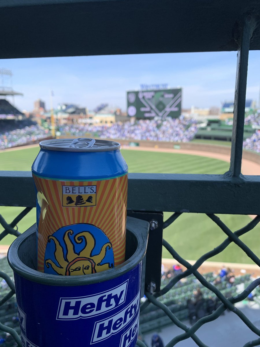 C2daPreissing's tweet photo. @BellsBrewery @Cubs The perfect combo! https://t.co/dMUDmlGudt