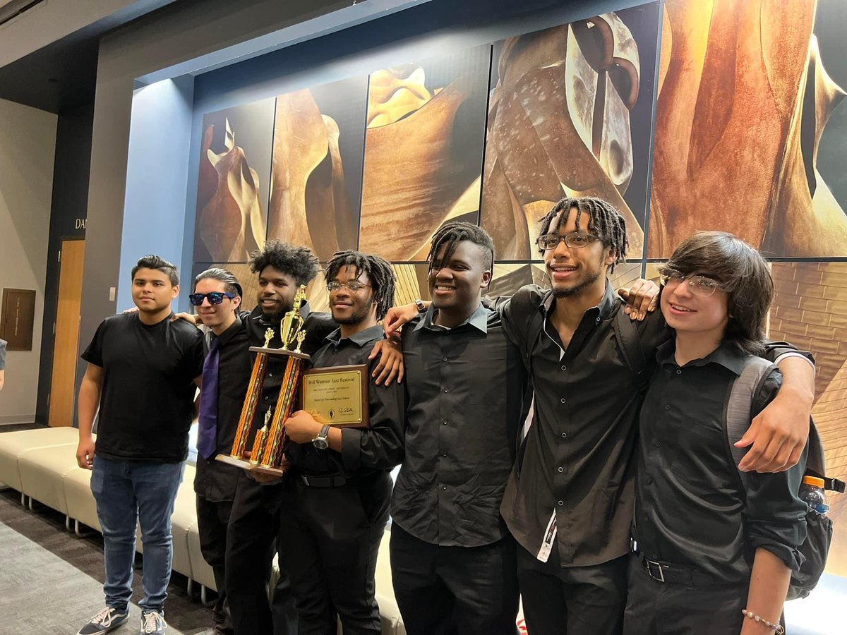 Congratulations!! to Humble HS Jazz Band 
taking 3rd place last night at 
the SHSU Bill Waltrous Jazz Festival!