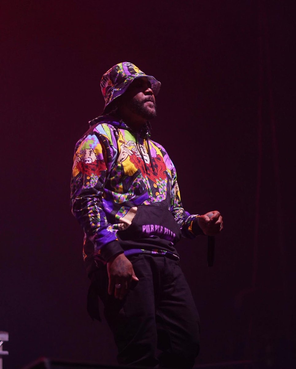 KunivaD12's tweet photo. Still killin it. Legendary tour. Thanks for all y’all support. We’re just getting started! Thanks to @SnoopDogg for bringing us on board for this crazy run! Much love!💯💯💯 #D12isForever #IwannaThankMeTour #SnoopDogg #BigProof4Ever https://t.co/PoVJNztmrh