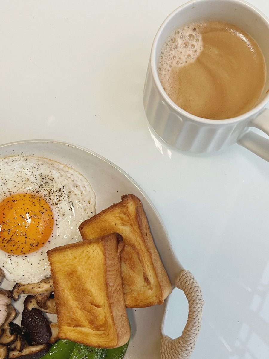 nn74478's tweet photo. A beautiful day starts with breakfast!!!
#Staatsanwaltschaft #Suisse #UBS #untersucht #Welt_News https://t.co/eUc1OFH7rk