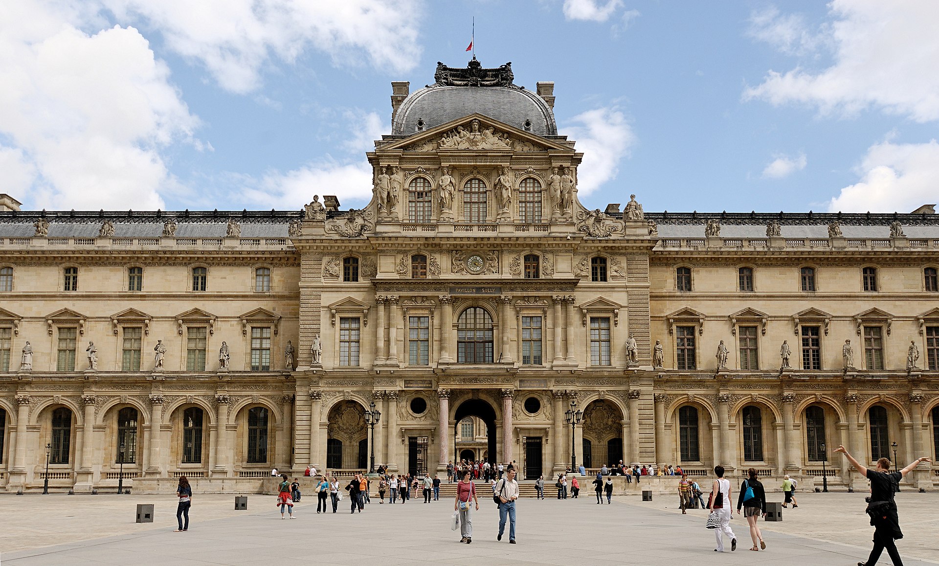 Soon enough, in the late 16th and 17th centuries, Baroque architecture appeared.

Though it was stil