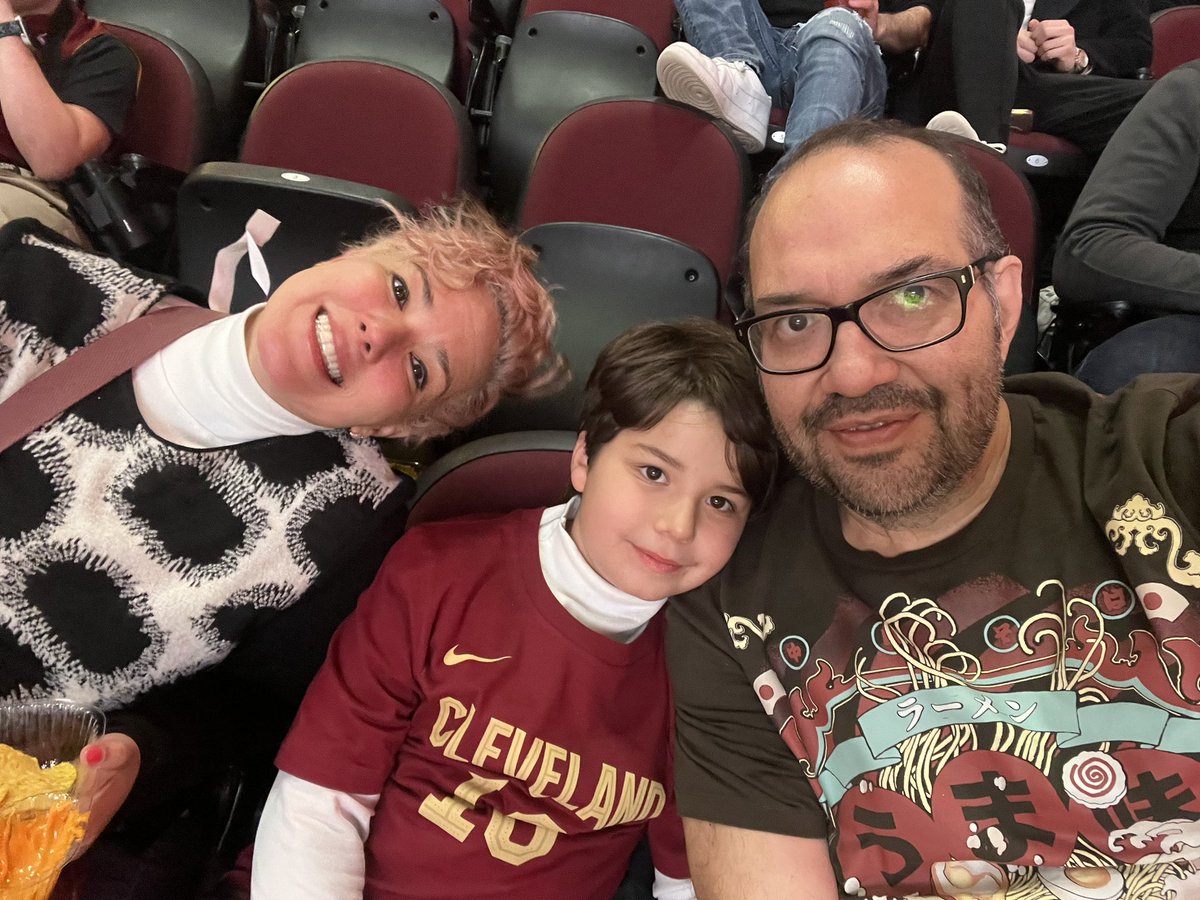 Senseigenaro's tweet photo. #LetEmKnow  From Mexico to support CAVS!!! https://t.co/QHP8DrDEVL