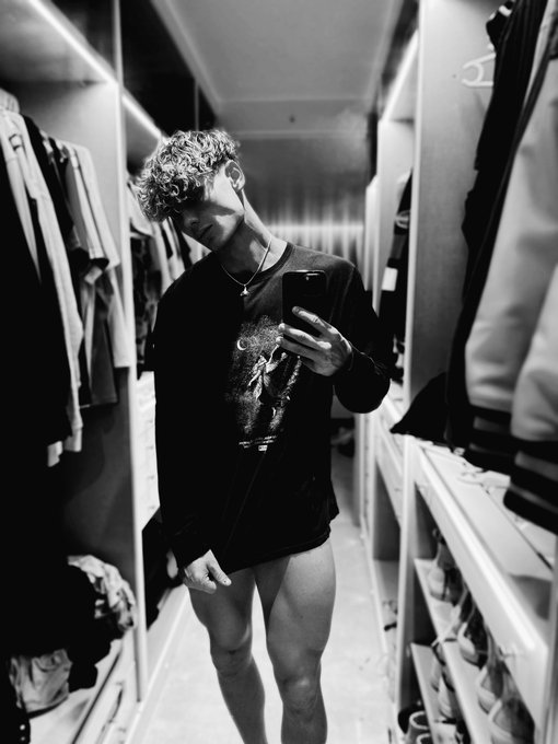 My neck, my back, lick my pussy and my crack 🤟🏼 https://t.co/5f9hrsKO2D<a href="/tag/bubblebath"class="tags"><span>#bubblebath</span></a><a href="/tag/bubblebutt"class="tags"><span>#bubblebutt</span></a>