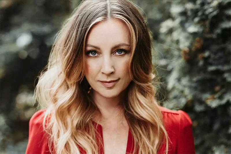 spillmagazine's tweet photo. SPILL FEATURE: ON THE PRECIPICE OF SOMETHING DIFFERENT - A CONVERSATION WITH TARA MACLEAN
https://t.co/7xhYU9dLBf 

#feature #interview #recordlabels #rt #retweet #singer #songwriter #band #folk #acoustic #charlottetown #pei #princeedwardisland #canada 🇨🇦

@taramacmusic https://t.co/0Abte1vK9B