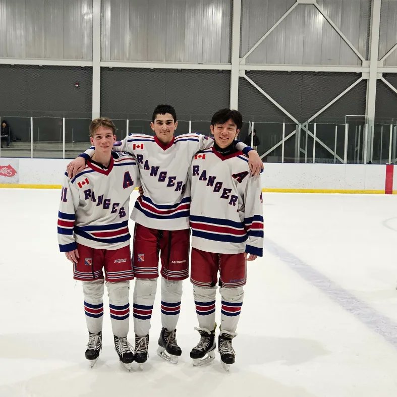 Hocker427's tweet image. Minor hockey career last game.  12 years of fun watching you play and mature into the young man you have become.
#JrRangers
#KMHA
#proudDad