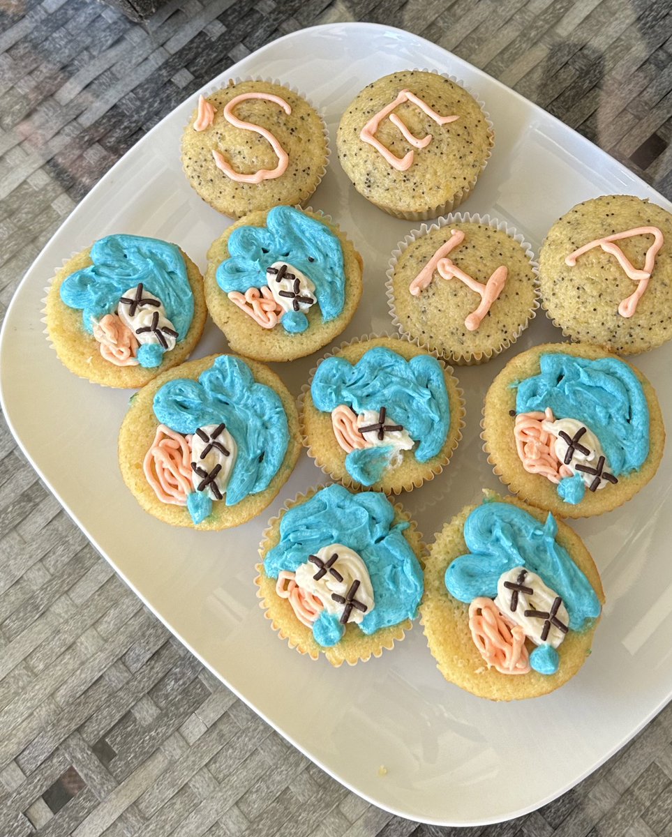 Michal Shafrir tweet media