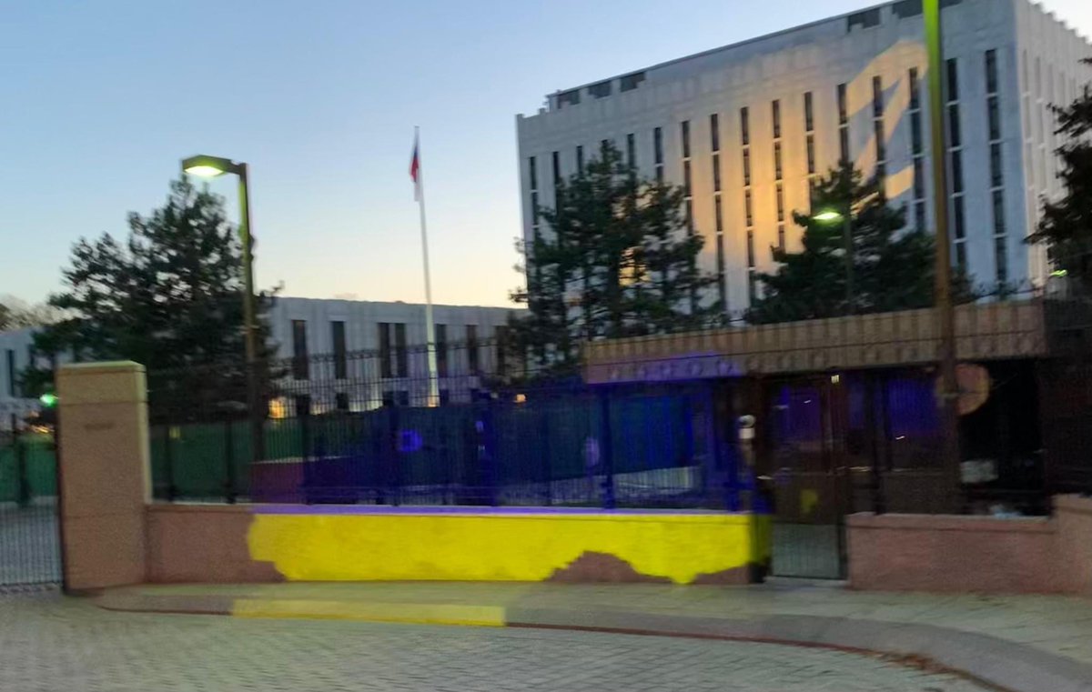 Kremlin Annex tweet media