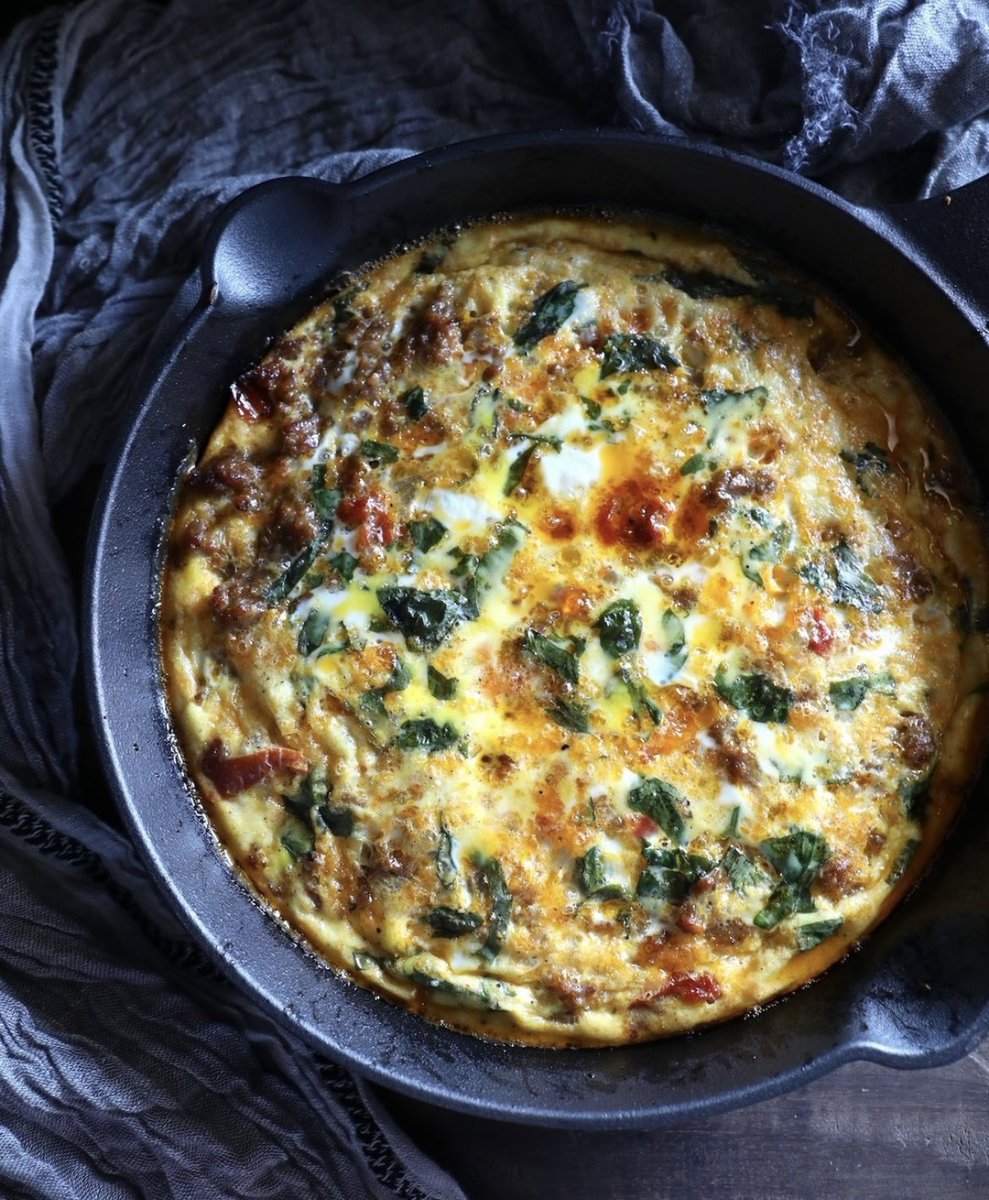 Keto Sausage Frittata by @ibreatheimhungry 
#keto #ketodiet #ketofood #lowcarb #lowcarbdiet