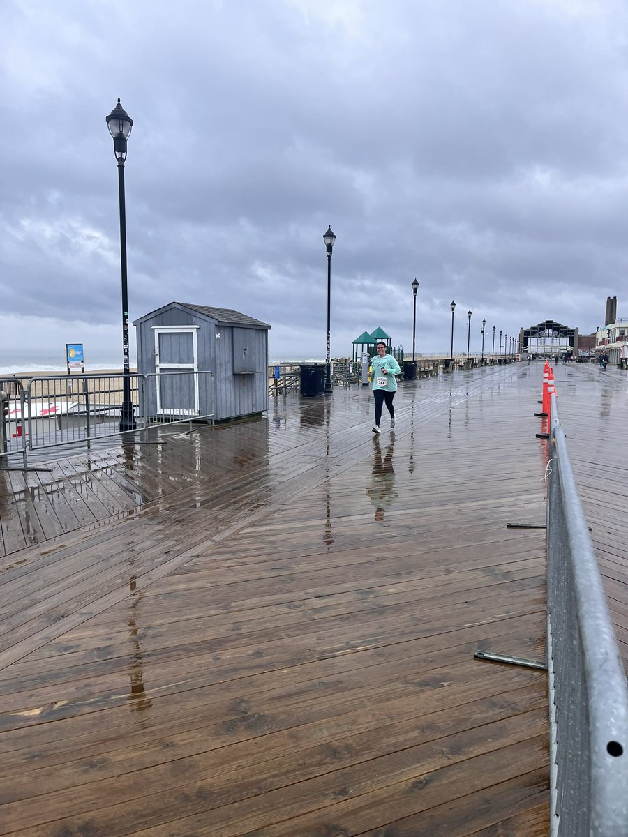 Ms. Snow tweet media