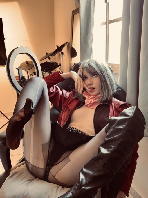 Takaidesu’s pics and videos