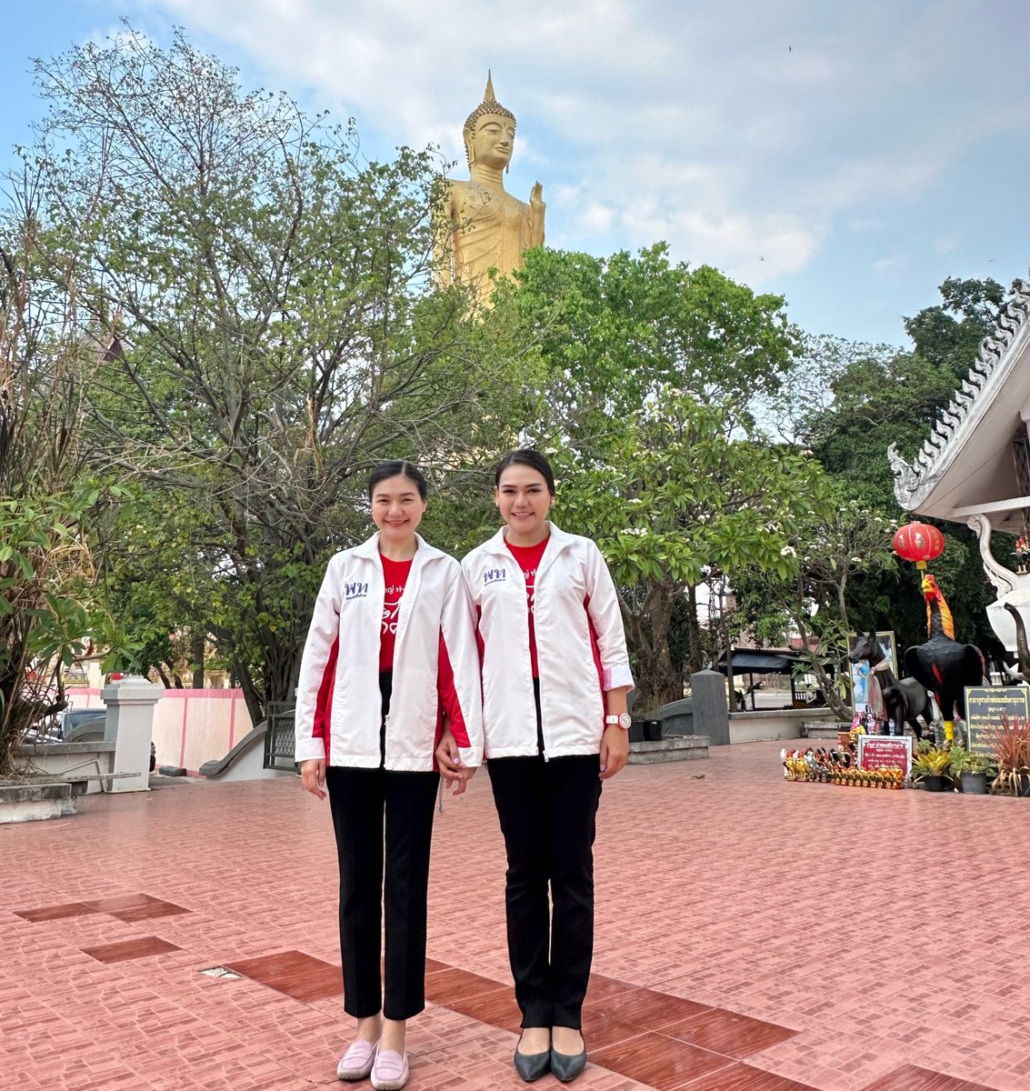 ร้อยเอ็ด เขต 5 จิราพร สินธุไพร (น้ำ) เบอร์ 3

ร้อยเอ็ด เขต 8 ชญาภา สินธุไพร (เบียร์) เบอร์ 4 

#พรรคเพื่อไทย
#ร้อยเอ็ดแลนด์สไลด์