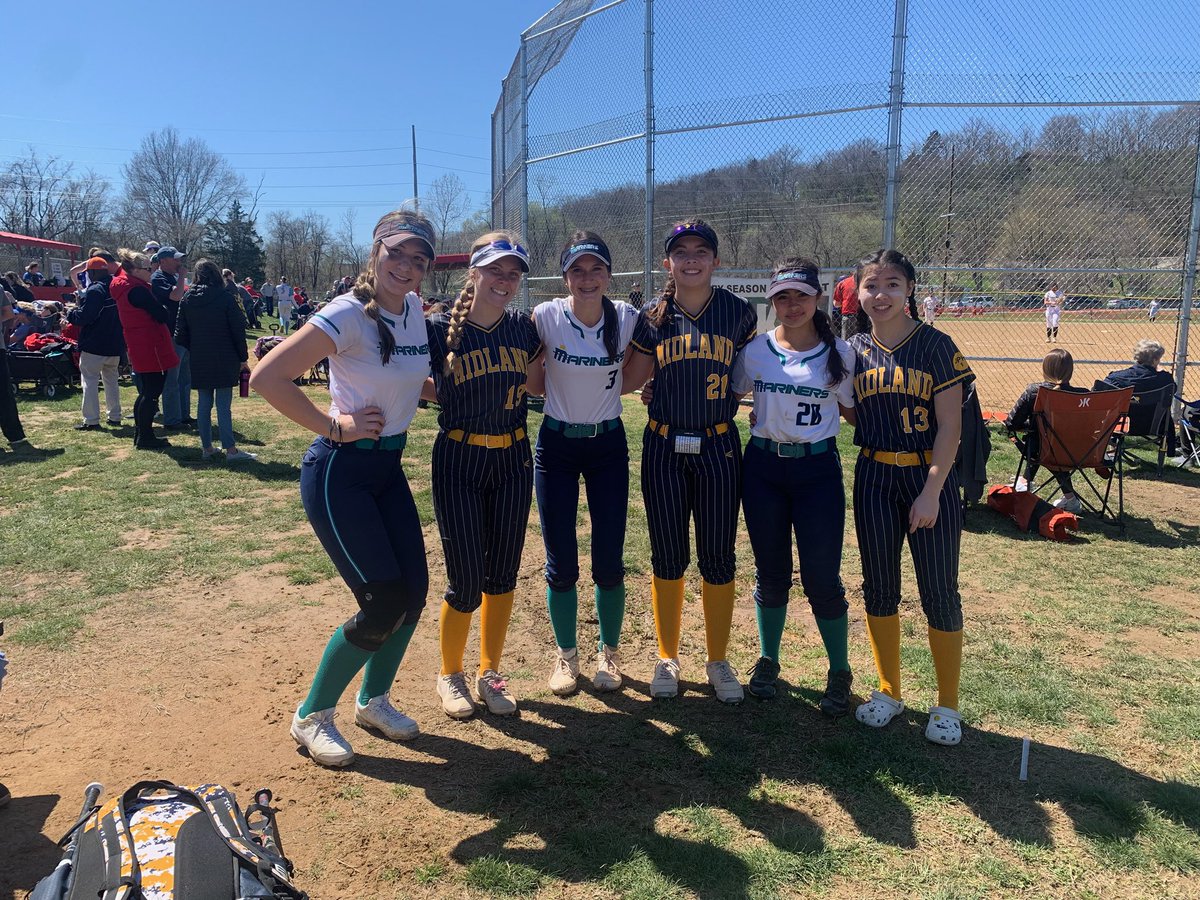 Love running into highschool teammates at tournaments! <a href="/HowellSoftball/">Francis Howell Vikings Softball</a> @MidlandSanders <a href="/07Mariners/">'07 Missouri Mariners Softball</a> @MidlandBandits