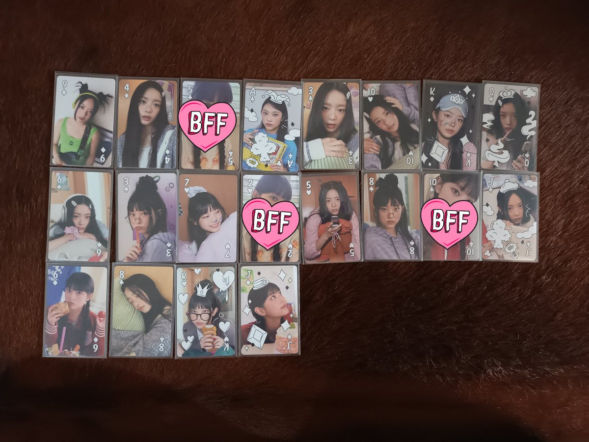 wysparks's tweet photo. looking for kahati ! will only get marks pc, no ratio, prio getting more/uns album

# wts lfb newjeans pc haerin hanni omg mc weverse ver 1st ep bb bluebook version iphone bag sando diesel silaw noot noot bucket hat earmuffs https://t.co/smOCZ2E8yV