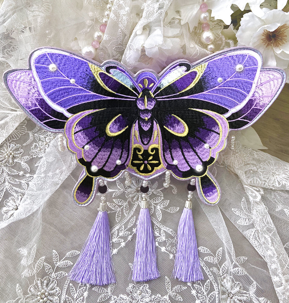 LolitaWardrobe's tweet photo. New Colors ("Black X Red" &amp; "Black X Purple X Blue") Are Available For the Butterfly Shaped Bag

Shopping Link >>> https://t.co/x1Hadk6g70 https://t.co/uwaW15JhKv