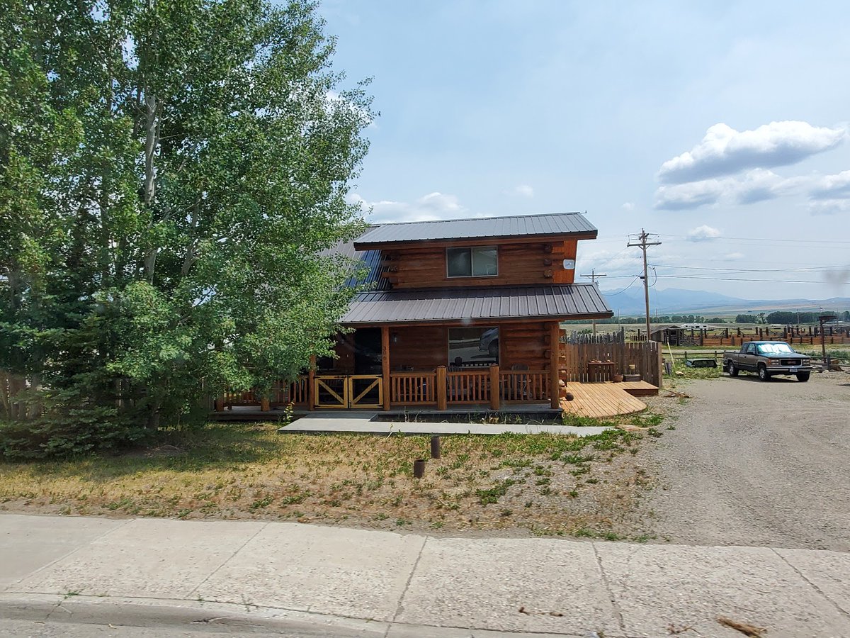 New town every hour on Twitter "Wilsall, Montana Population 322