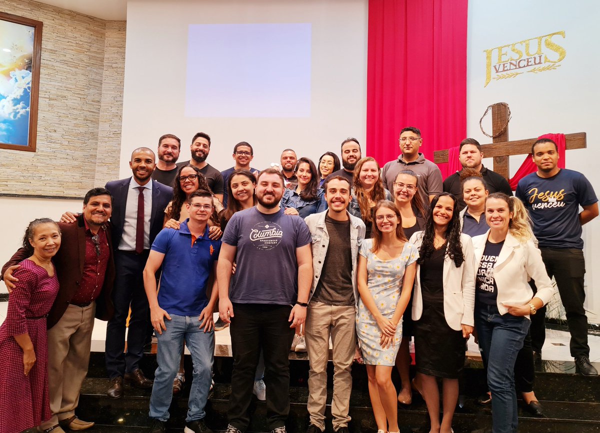 prdanielgaray's tweet photo. Este exercito de jovens, tem paixão pela Missão!
Desde o início do programa, até o fim, sempre felizes salvando e servindo!
#SemanaSanta2023 
#JesusVenceu https://t.co/7e6zhZVdnI