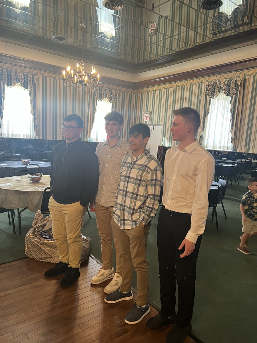 csmith12683's tweet photo. Basketball Banquet was successful!!great day to be a Cavalier!
MVP Isaiah Gonzalez 
JV MVP Colin Keller
ComeBack Player Jason Flemm
Offensive MVP Noah Thimons
Defensive MVP Dom Dininno
Our last award, we renamed it to “The Dom DiNinno” Attitude and Effort award. Jacob musselman https://t.co/MUWaViqQ4y