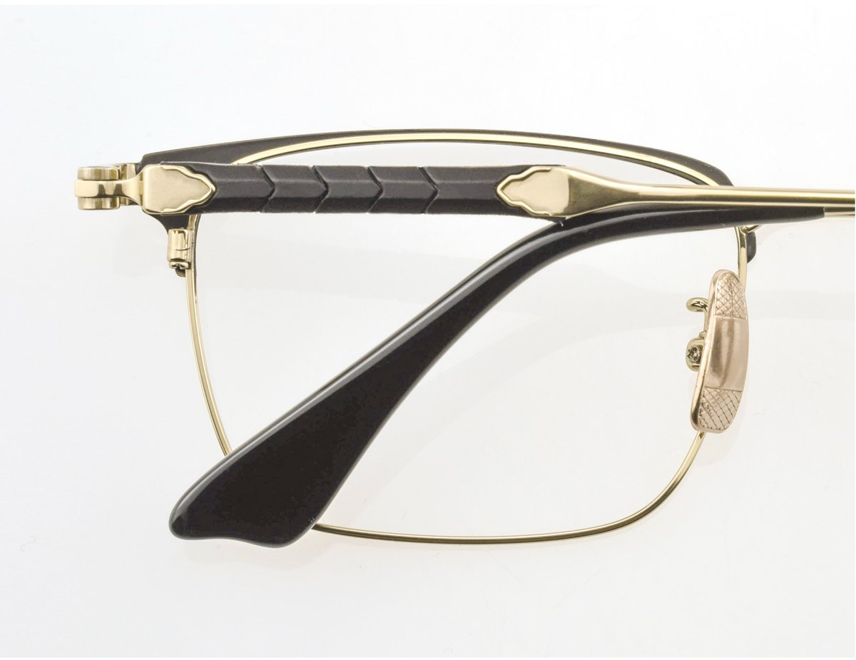 TopviewSales's tweet image. SUPER ELASTIC TITANIUM FRAMES
The temples are made of super elastic titanium material and TR design, which can bend 270 degrees
and then rebound perfectly to make the wearer feel very comfortable