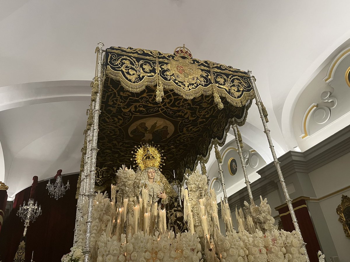 hdadlaestrella's tweet photo. #LaEstrella23 | Con la entrada de la Virgen, finaliza nuestra Estación de Penitencia. 

💜 ¡Vɪᴠᴀ ᴇʟ Cʀɪsᴛᴏ ᴅᴇ ʟᴀs Pᴇɴᴀs!
💙 ¡Vɪᴠᴀ Mᴀʀɪ́ᴀ Sᴀɴᴛɪ́sɪᴍᴀ ᴅᴇ ʟᴀ Esᴛʀᴇʟʟᴀ!
⭐️¡Vɪᴠᴀ ʟᴀ Hᴇʀᴍᴀɴᴅᴀᴅ ᴅᴇ ʟᴀ Esᴛʀᴇʟʟᴀ!
 
#SSantaSevilla23 https://t.co/oRYoRRR8eJ