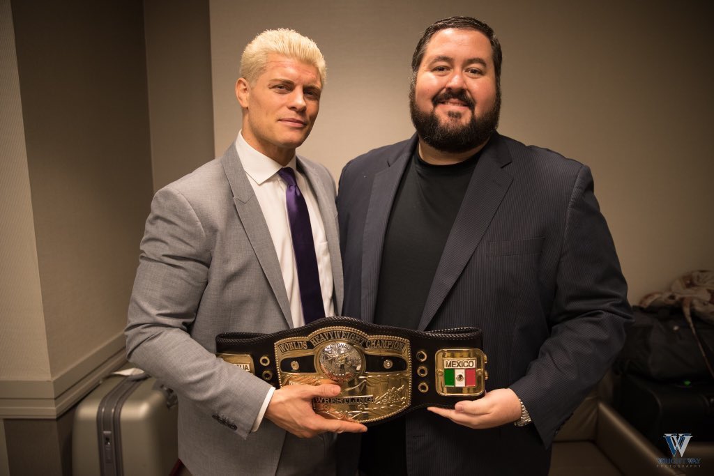 HeyHeyItsConrad's tweet photo. I’m going to remake this photo in the next 12 hours. #WrestleMania https://t.co/JOxRB2HfMc