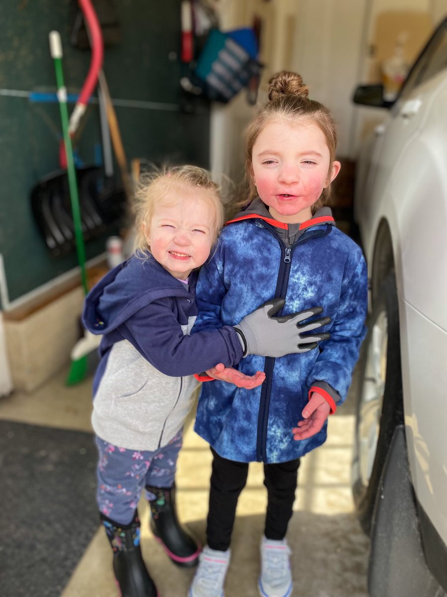 MerrittMvmnt's tweet photo. What better way to celebrate #AutismAcceptanceDay than outside, crushing confetti eggs and squealing your little heart out! 
Thank you for letting us be a part of your amazing world. And unknowingly making ours a better place to live! You are our daily motivation to find more joy https://t.co/r3YWKUpLxy