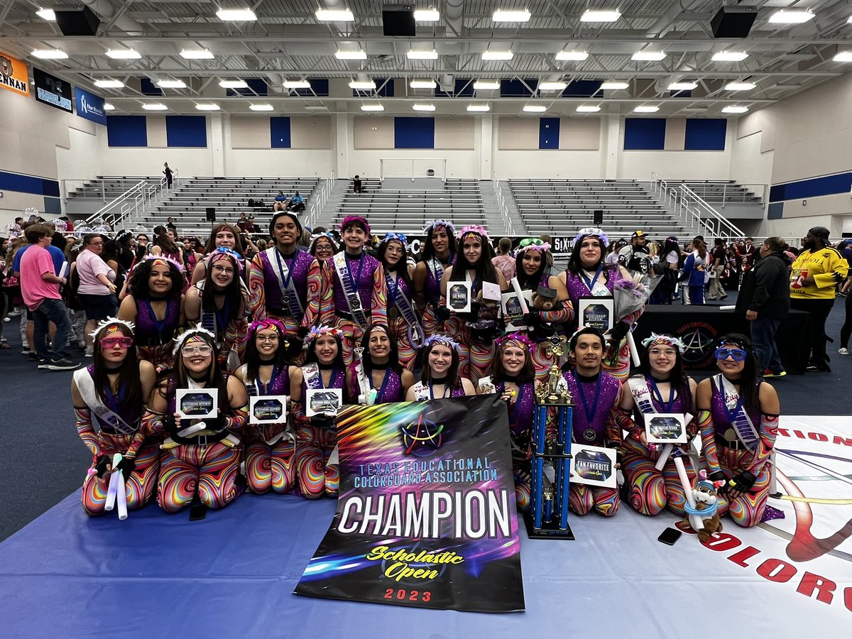 Earl Warren HS Colorguard tweet media