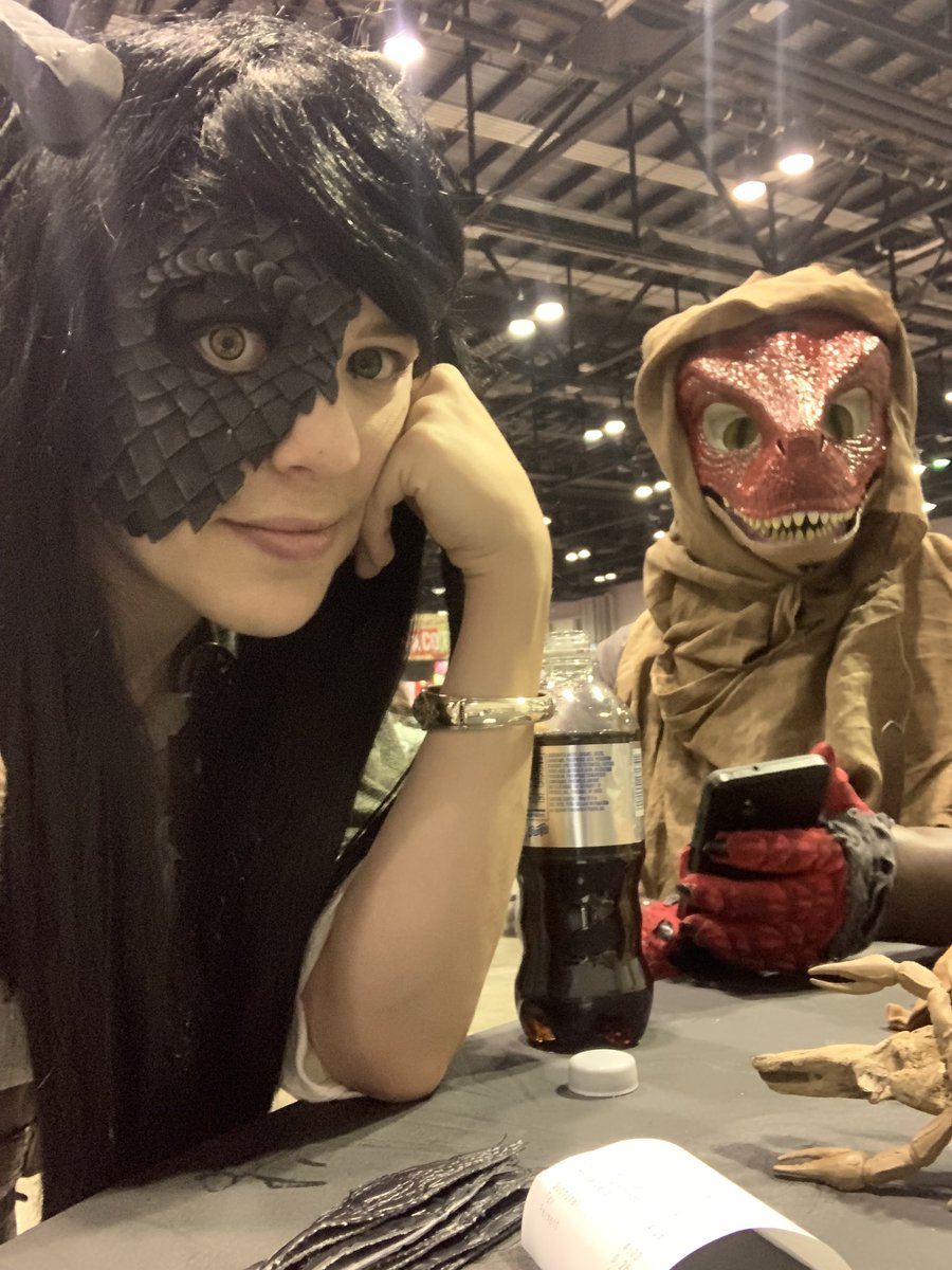 SemiAmazingGirl's tweet photo. Had an amazing final day @megaconorlando with @exelnitram so glad to bring @sherlock_hulmes and  @ChrisPerkinsDnD amazing characters to life. #dnd #criticalrole https://t.co/Eacg8GMyvh