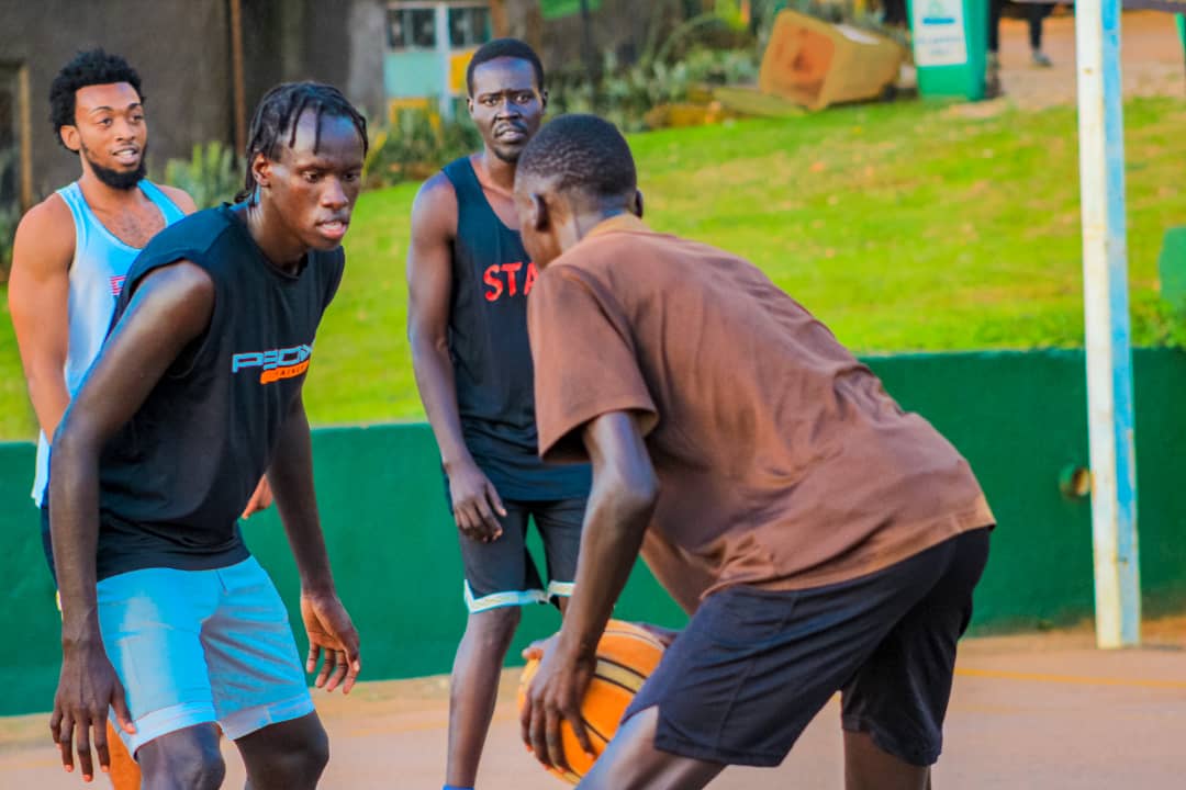 blacktieventsUg's tweet photo. Thank you @afromobileug, @ClubPilsener, @farasugapps, @MASTERCARDMEDIA, @NBSportUg, @PepsiUganda for making #versitybasketball happen

KIU was full of action...🏀🏀🥳🥳 https://t.co/4OocgZIvTf