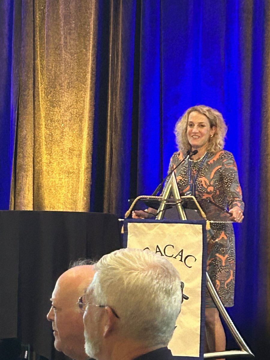 PCACAC's tweet image. Opening dinner: PCACAC President Anne Marie Strauss welcomed a musical introduction to the Harriet Tubman Museum and our keynote speaker, Mr. David Hawkins.