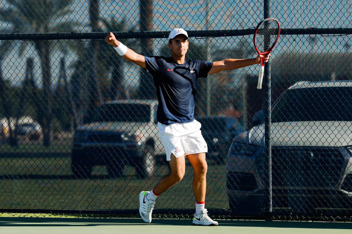 ArizonaMTennis's tweet photo. WOW. What. A. Weekend. 😻

#BearDown x #ArizonaTennis https://t.co/1RKQj5mlLd