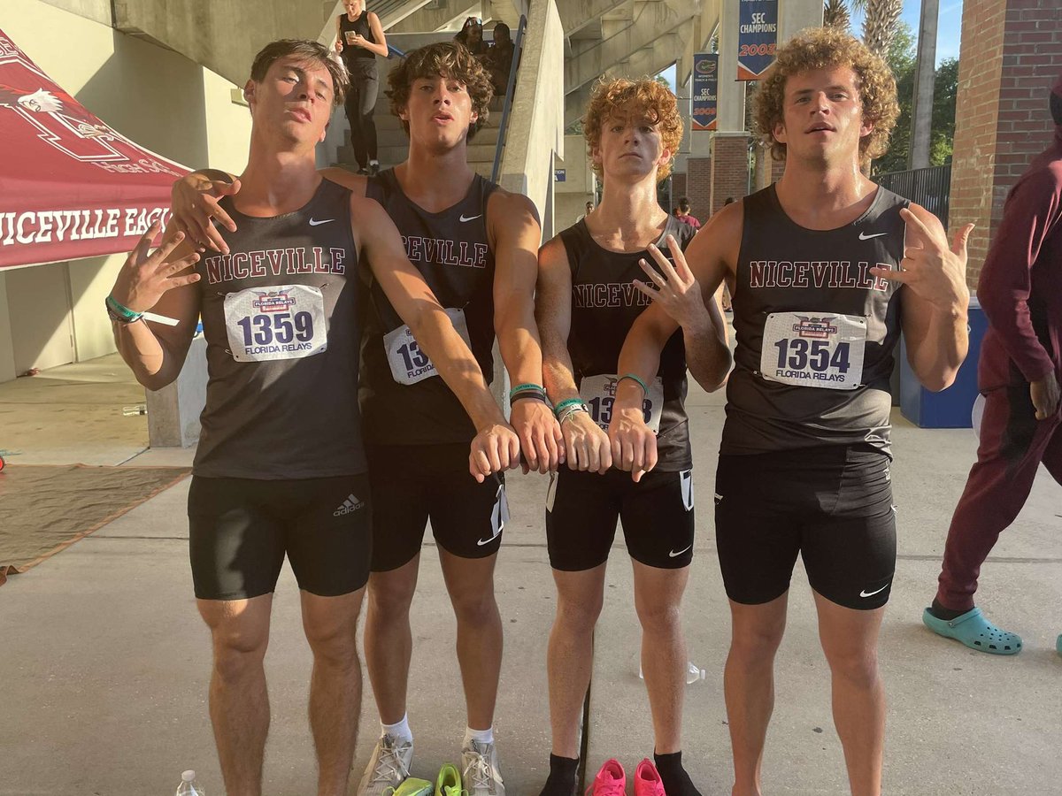 DawsonIsbell1's tweet photo. Amazing meet at Florida Relays. PR in the 800m with a 1:54.04 and SB in the 4x800m with an 8:04 and Broke the school record twice in the 4x400 splitting a 48 @NicevilleTrack @todd_brigman @Jwlafollette https://t.co/mpouaDTrbv