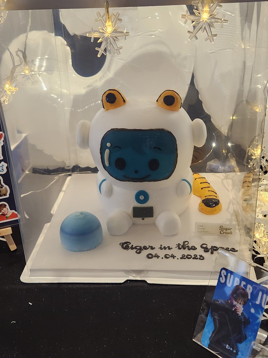 tra95930219's tweet image. #tigerinthespace #eunhyukbirthday #VELF @AllRiseSilver