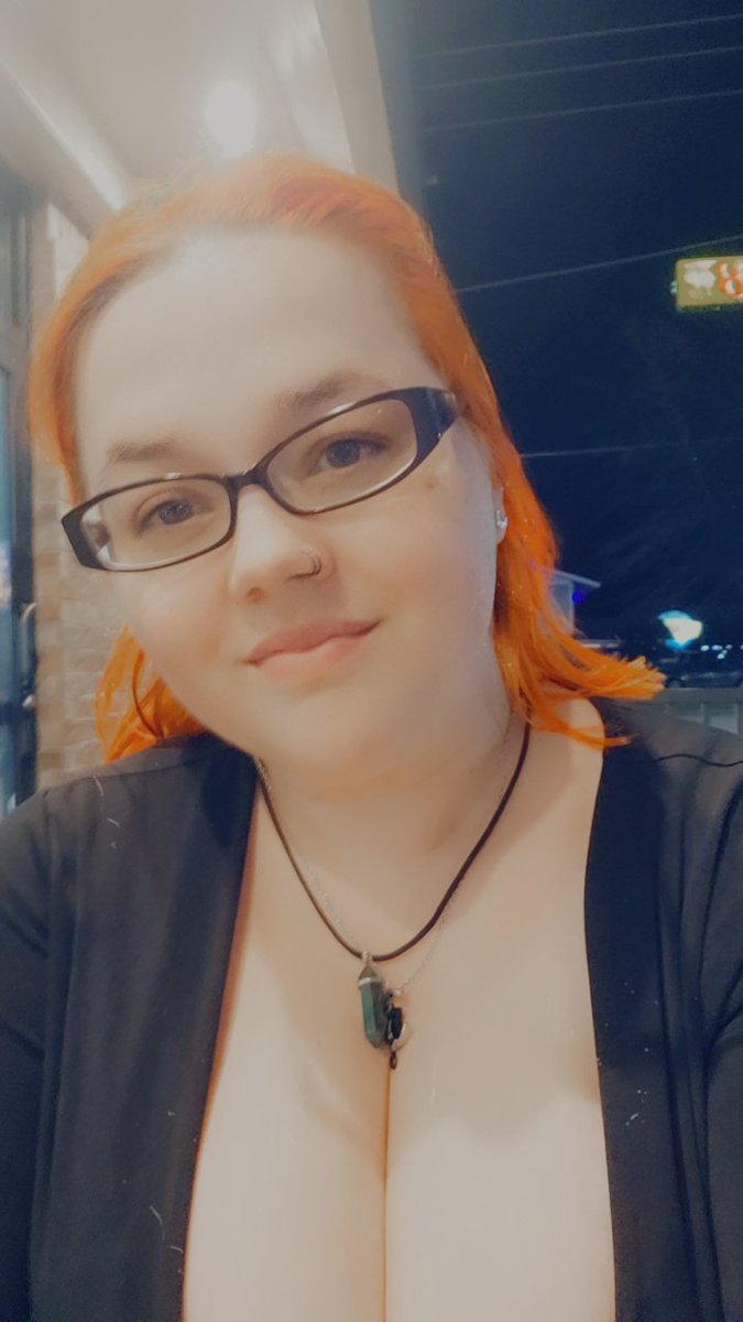 GinaMindful's tweet photo. #dungeonsanddragonshonoramongthieves was amazing. Finishing up date night with Cookie over some ice cream.
Seriously looking for a group to join so I can start playing again!
#dungeonsanddragons #dnd #lookingforparty #lookingfordungeonmaster https://t.co/g8i9Kf28dD