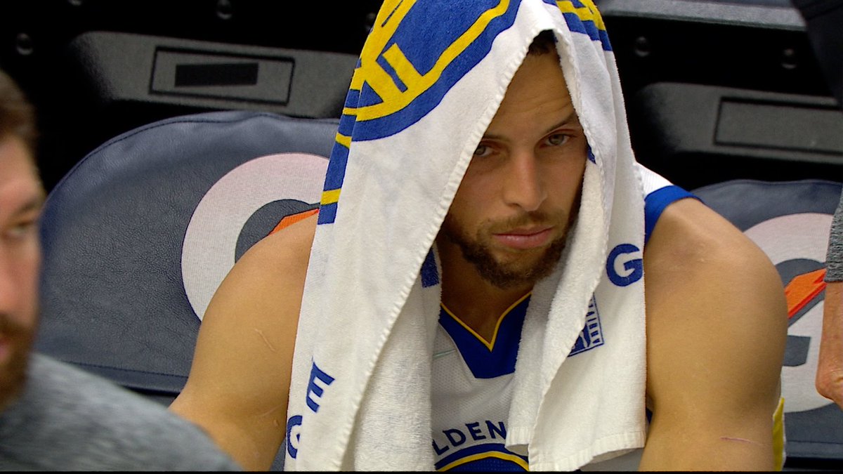 TheDunkCentral's tweet photo. The Warriors just lost to a Jokic-less Nuggets 😵‍💫 https://t.co/SQ8nmO7eo8